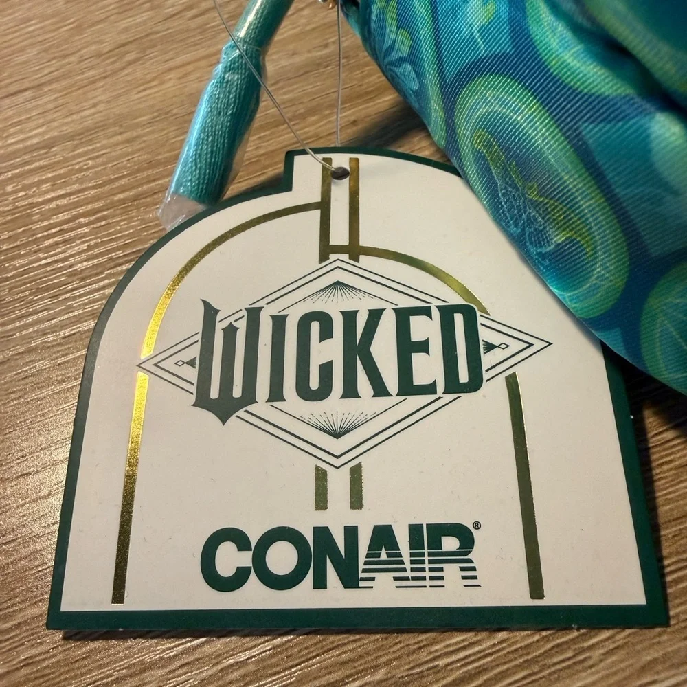 Conair “Wicked” Elphaba Cosmetics Case Blue and Gold Patterned